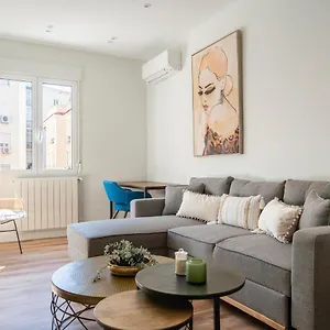 Dobohomes - Marcenado , Madrid España